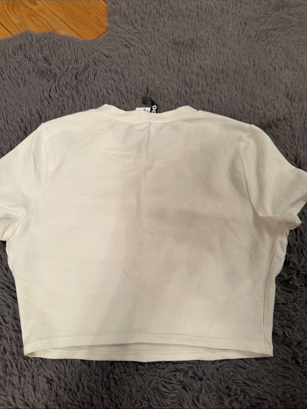 KTOO White Rhinestone Accent Crop Tee Size Small NWOT - Picture 4 of 4